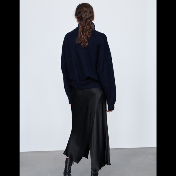 Zara Black Satin Front & Back Slit High Waisted Midi Skirt Size XS - Picture 5 of 9